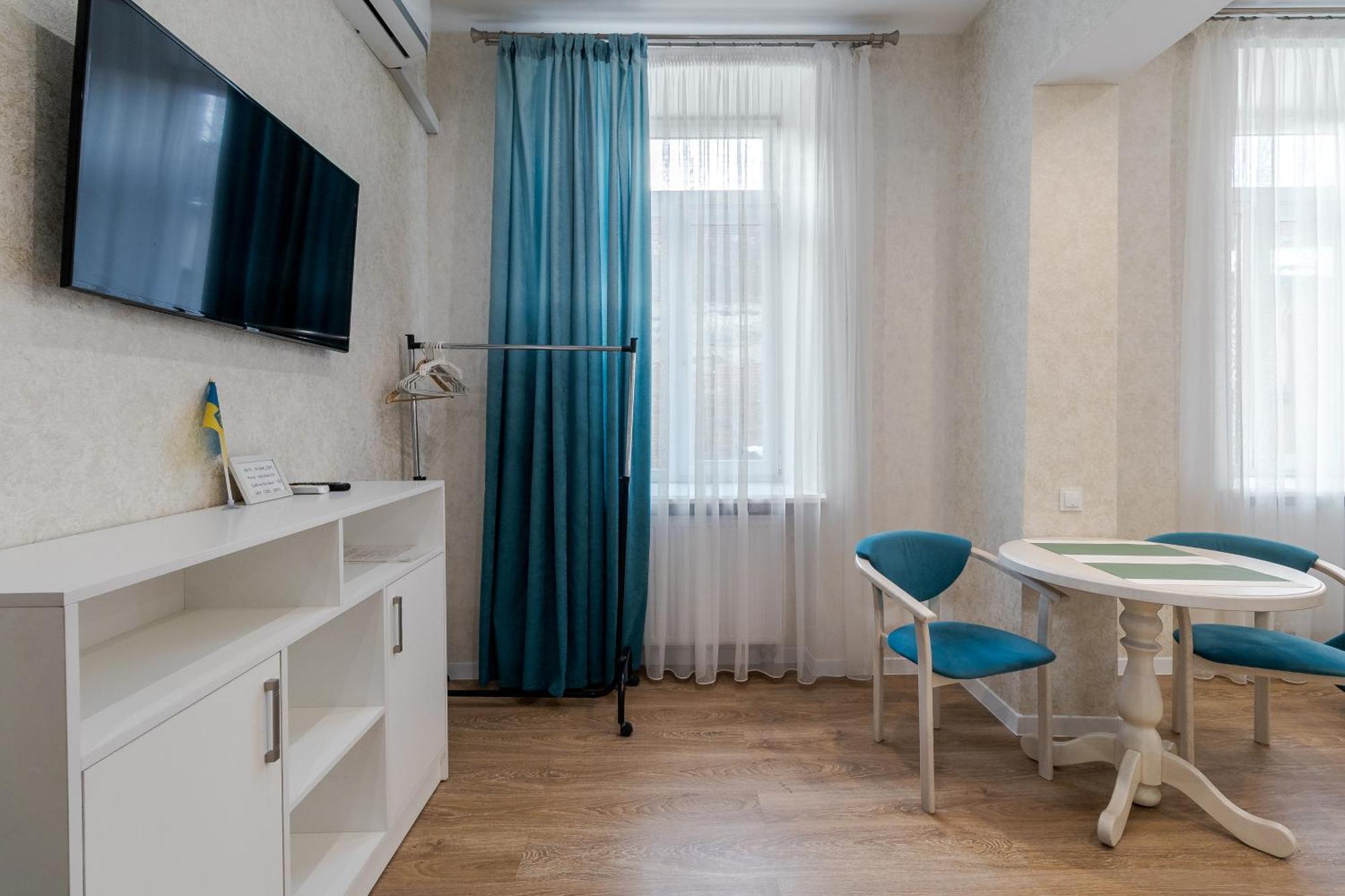 Luxury Flat Near Opera Διαμέρισμα Λβιβ Εξωτερικό φωτογραφία